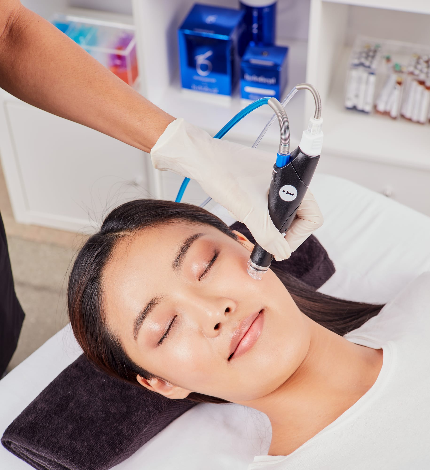 HydraFacial treatment in progress