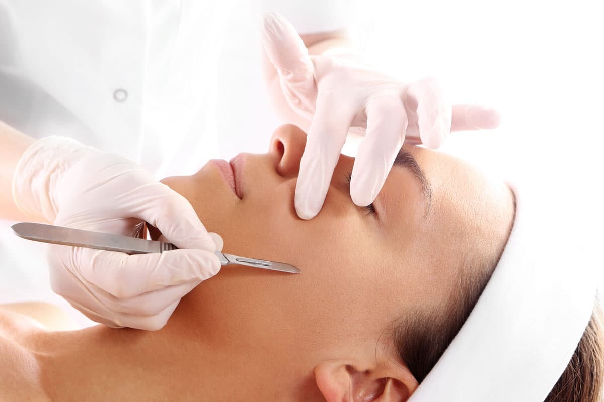 Deluxe HydraFacial with free dermaplaning August special at Menon Medispa